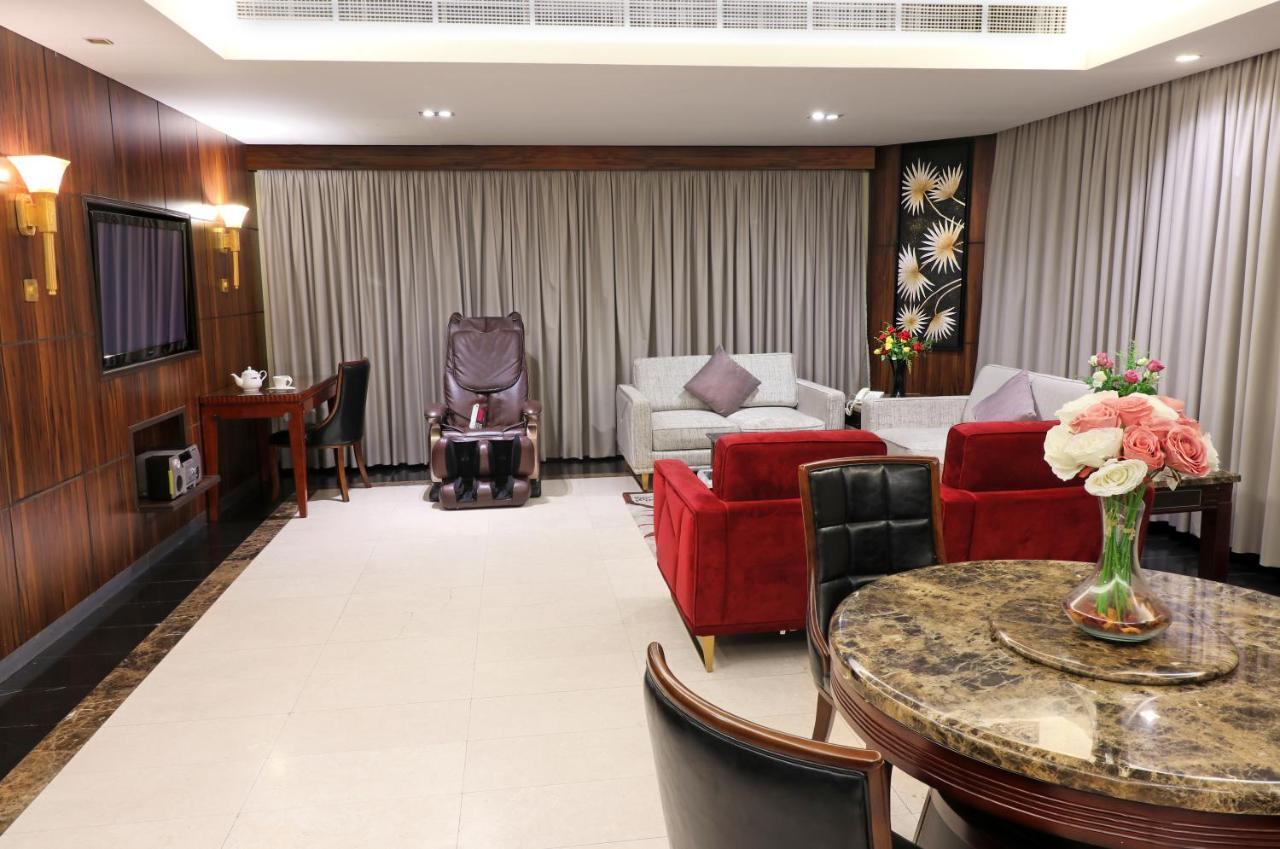 Orans Suites 4 Jeddah Bagian luar foto