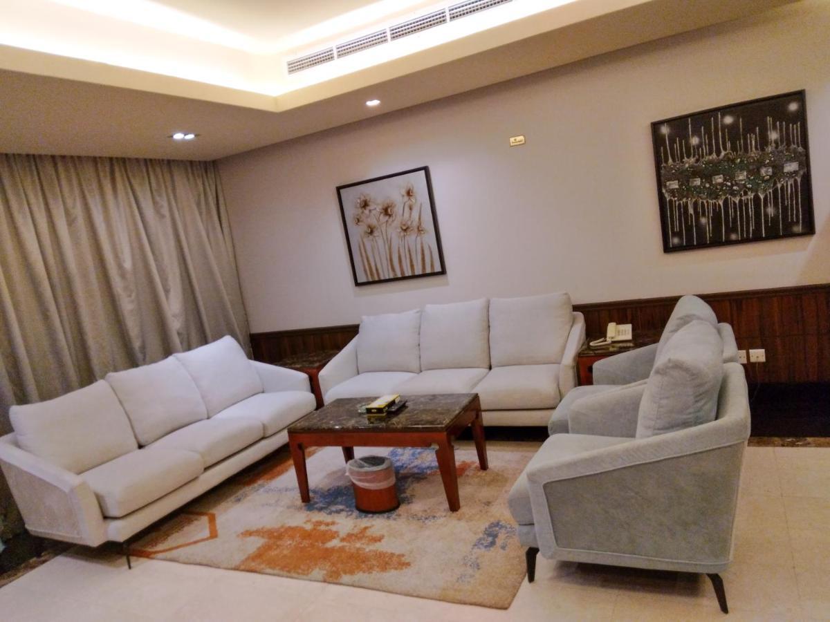 Orans Suites 4 Jeddah Bagian luar foto